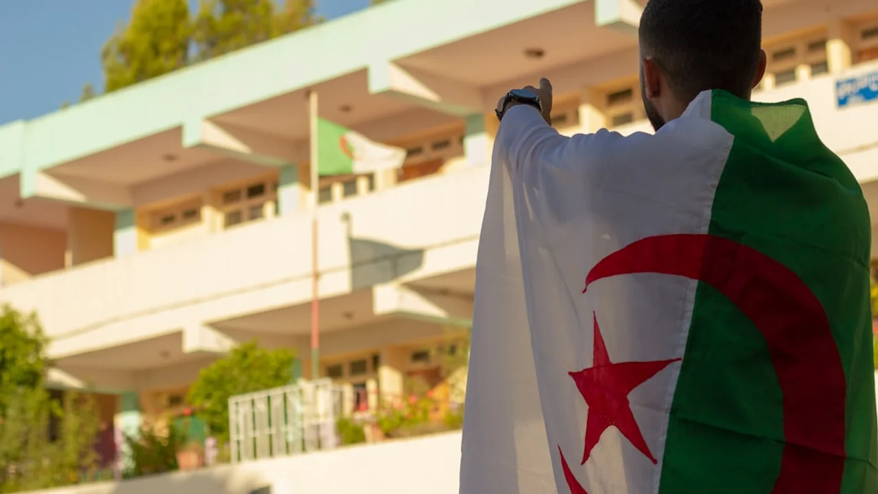 كيف تسجل في الجامعات الجزائرية 2026-2027: المواعيد والخطوات الرسمية